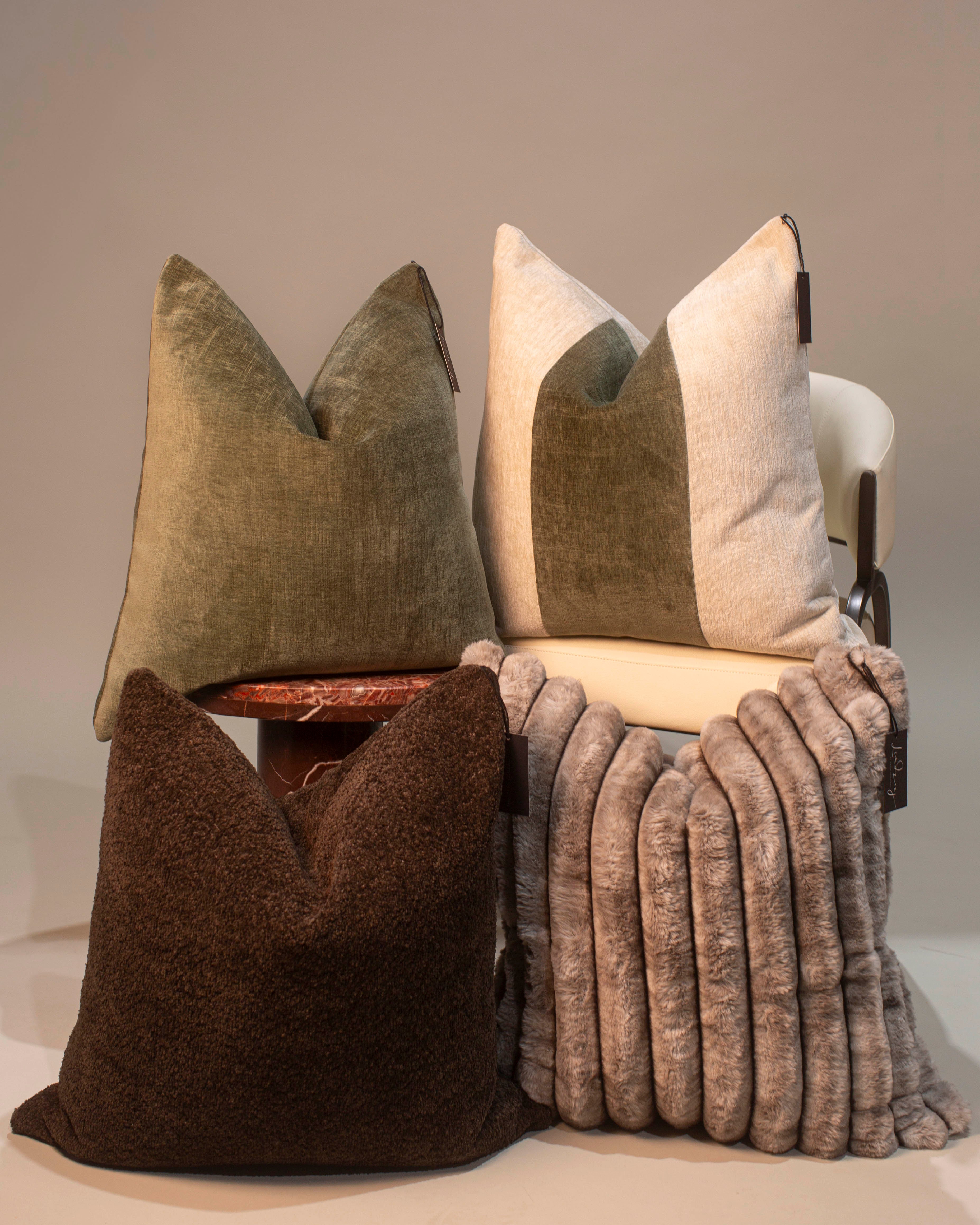 Alpine Moss Pillow – 24” x 24”
