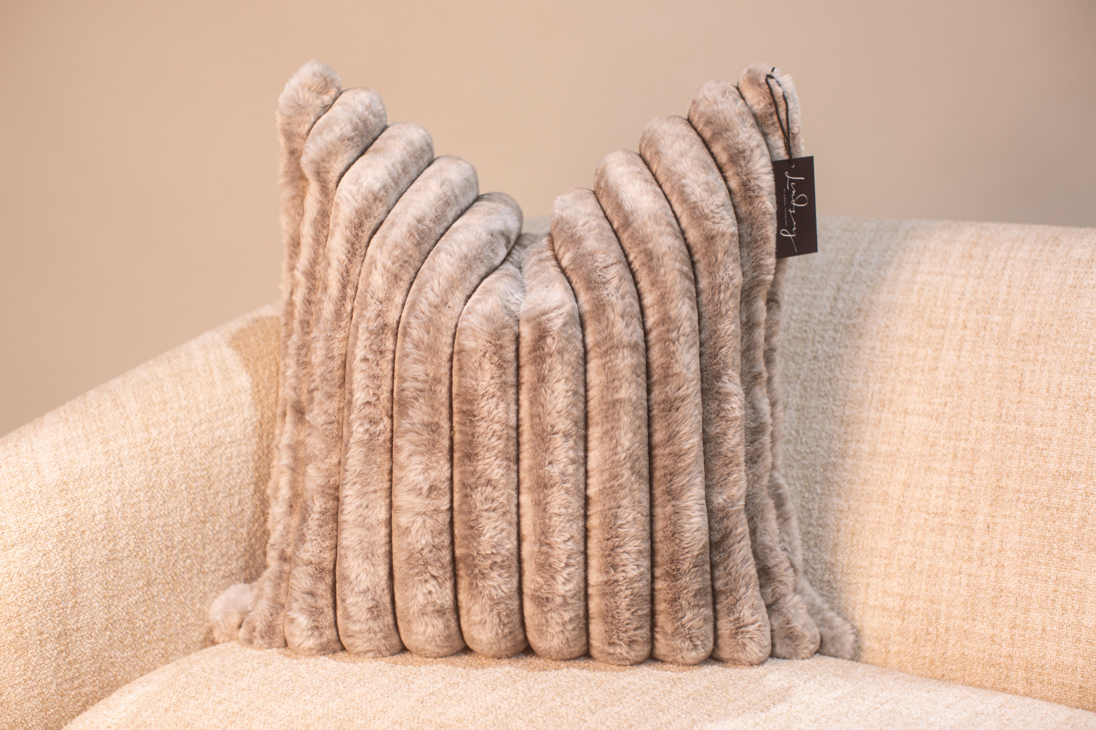 Mont Blanc Fur Pillow – 24” x 24”